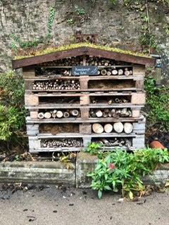 Knaresborough Station - bee hotel